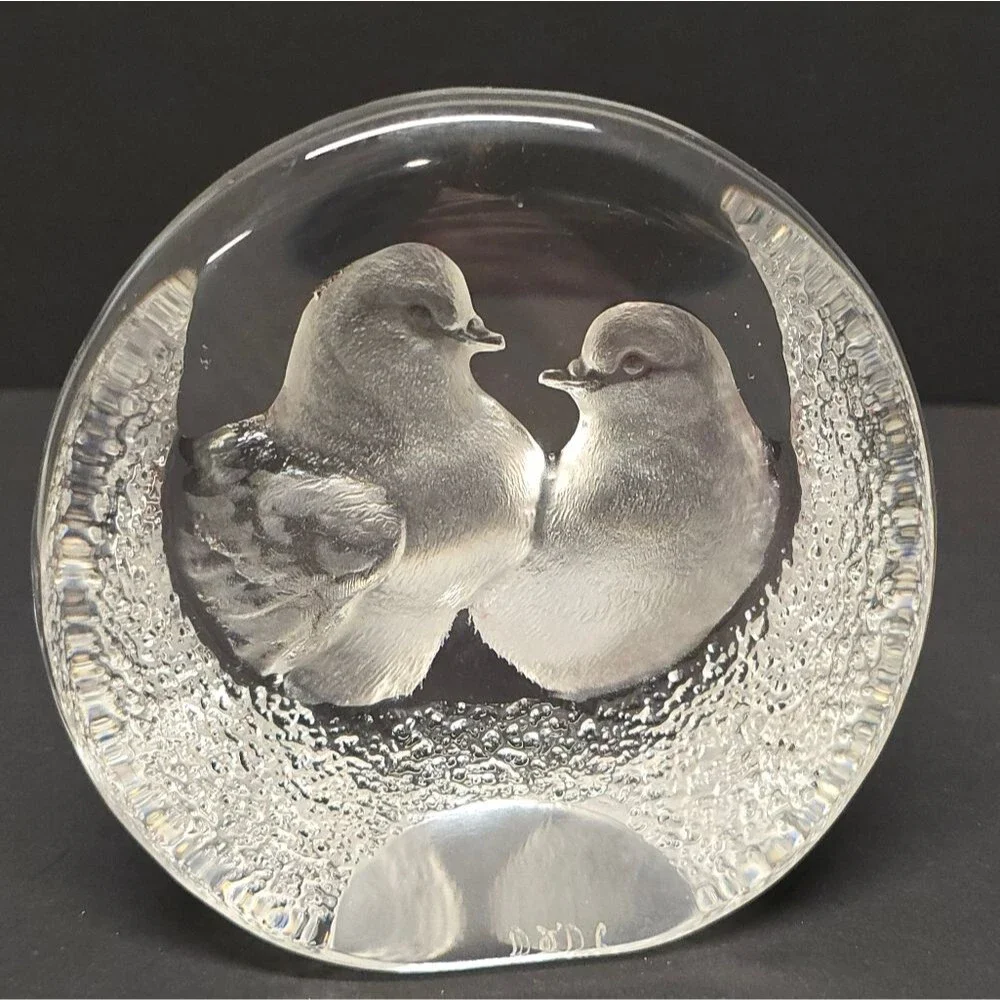 Mats Jonasson Doves Birds Crystal Paperweight Sculpture Vintage 60s Sweden